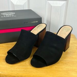 NIB Vince Camuto Keegan black Monica heeled open toed shoe size 7.5.3” heel.